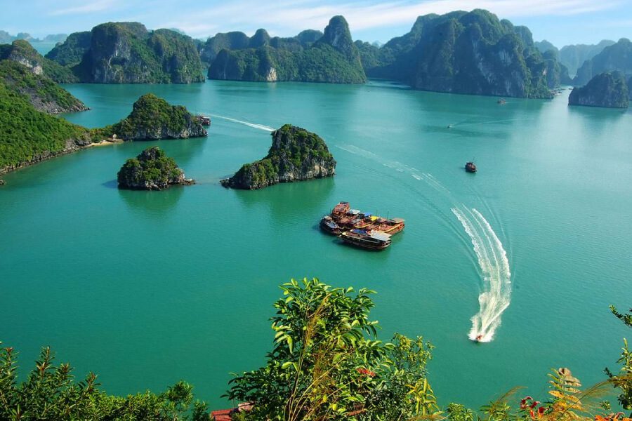 Bai Tu Long Bay - Vietnam Classic Tours