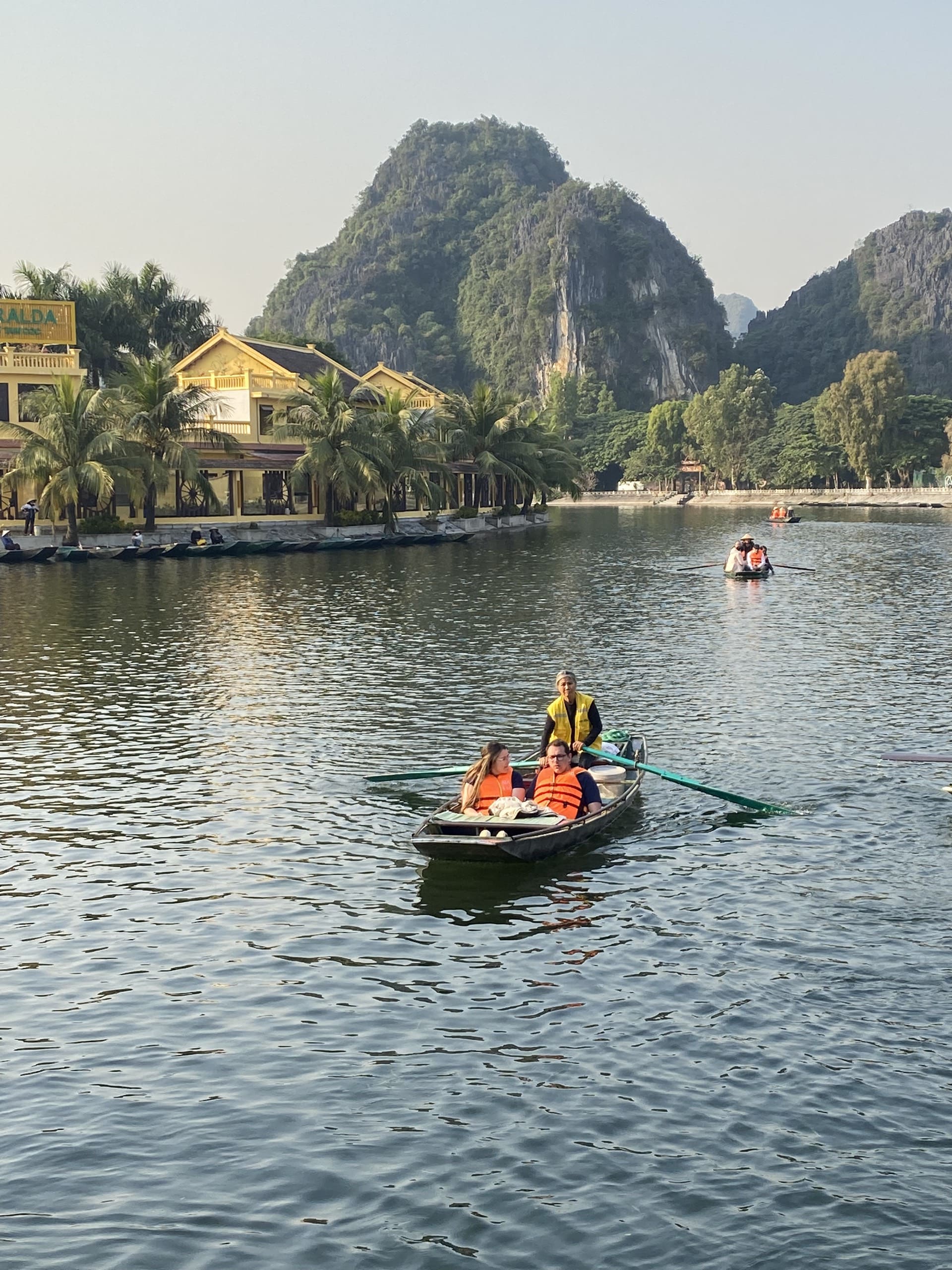Best vietnam tour - vietnam set departure tour