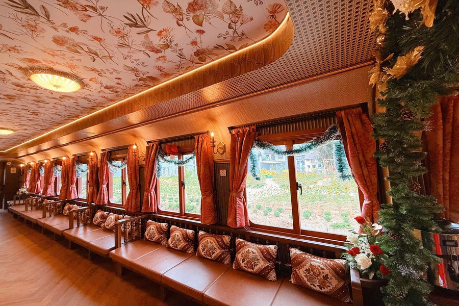 go on a Luxury Cross-Vietnam Train Tour