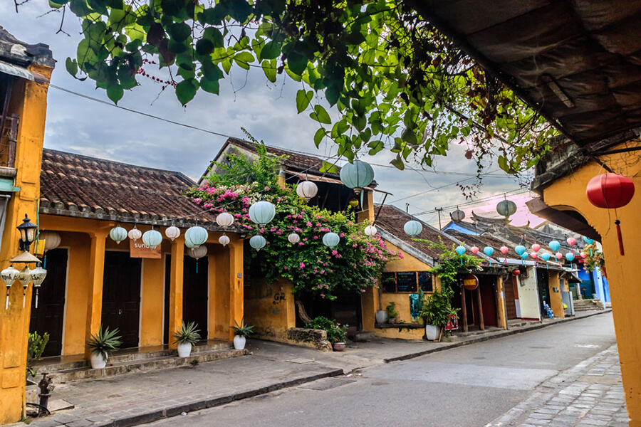 Hoian ancient town, Vietnam Family tour
