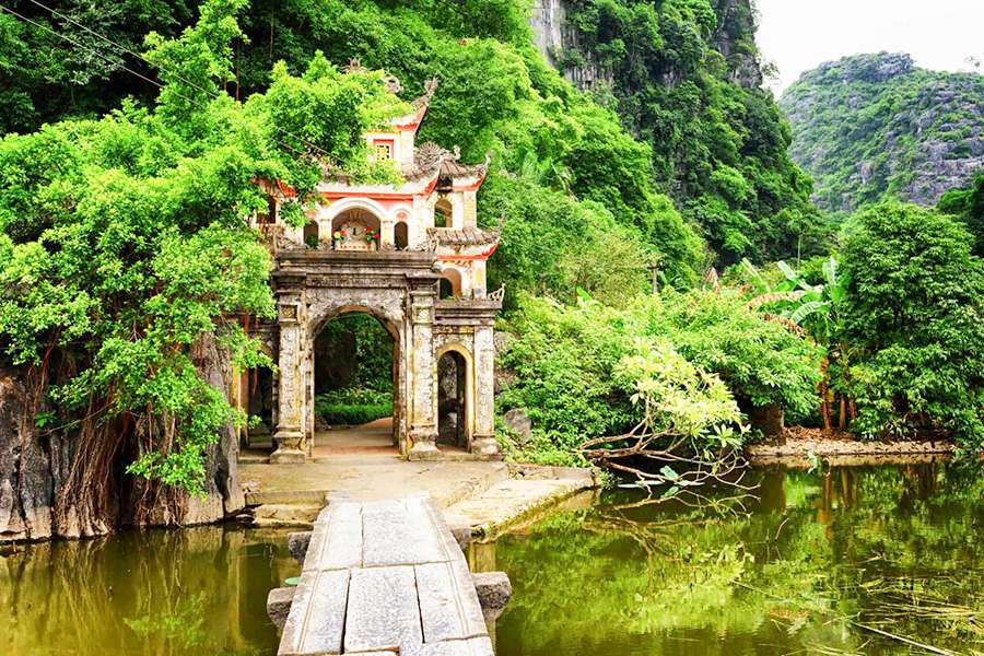 Must-See Tourist Attractions in Ninh Binh