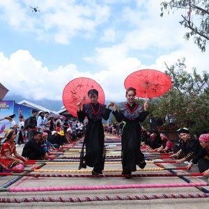 traditional dance of Thai People, Vietnam Adventure tour