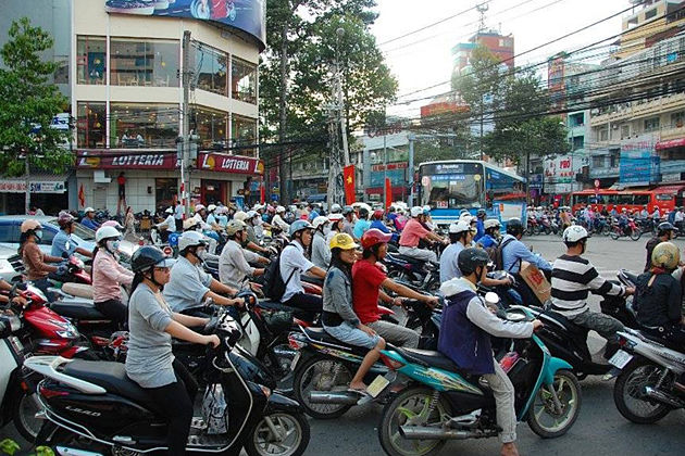 reality of vietnam traffic vietnam local tours
