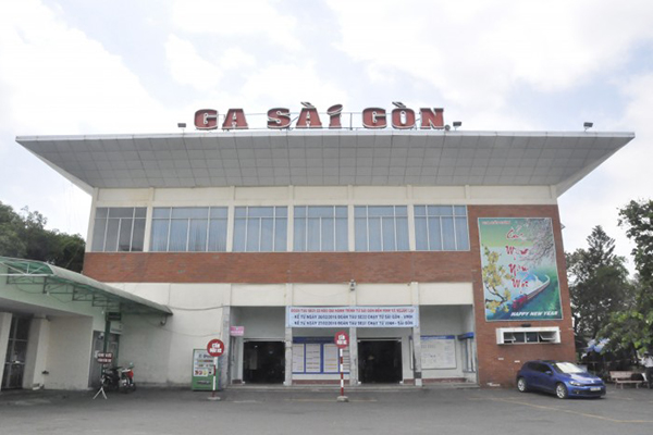 Take a train in Vietnam and how to make it convenient