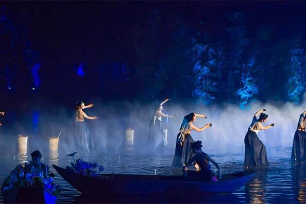 the quintessence of Tokin, Vietnam Local tours (1)