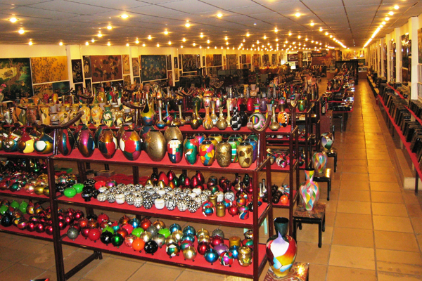 Vietnamese lacqueware store, Vacation package in Vietnam